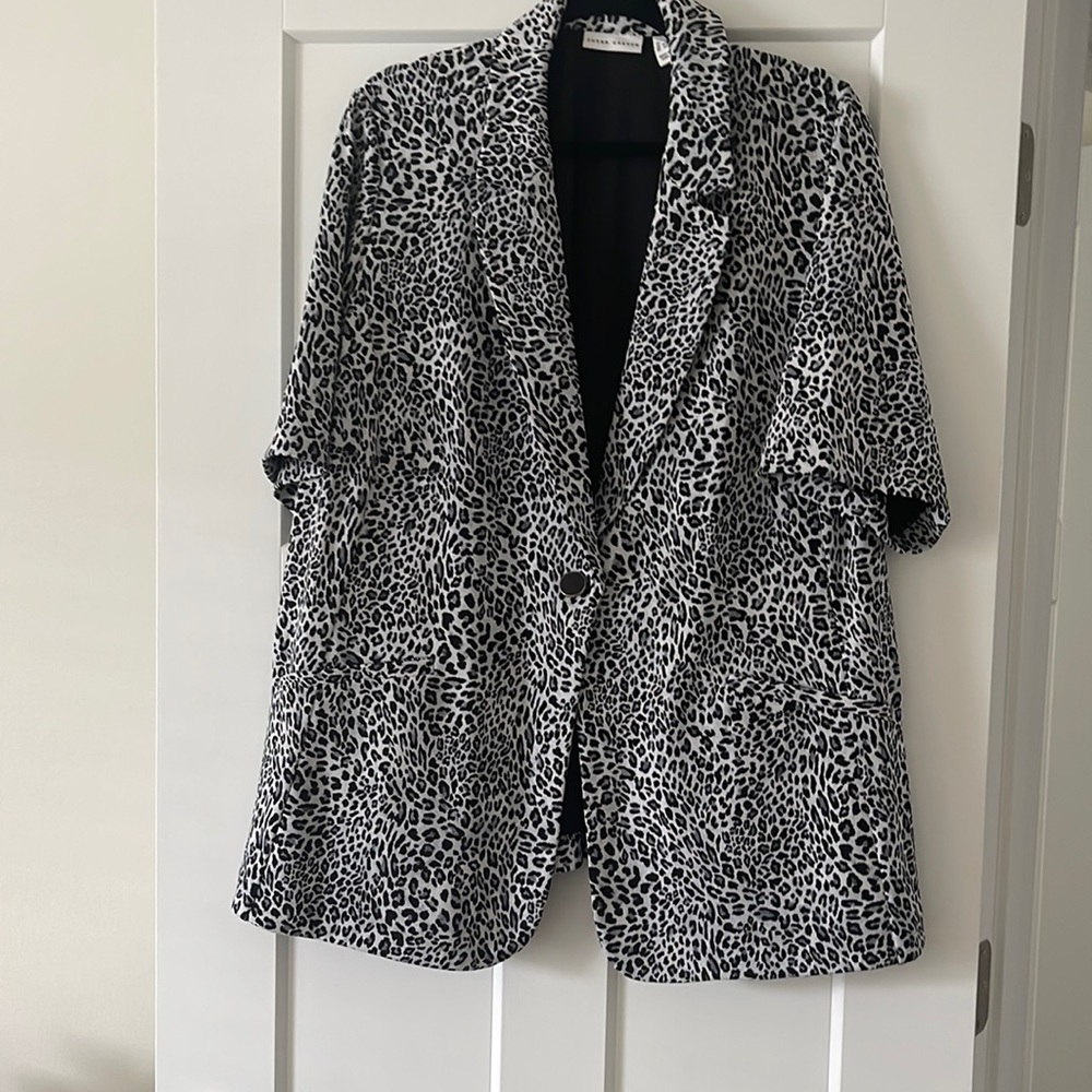 Susan Graver Leopard Short Sleeve Long Blazer 3x NWOT